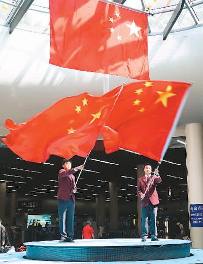 青海藏文化博物院：卡垫“龙元素”妙趣横生